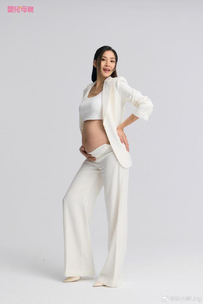 儿照片和乳名曝光帅气老公欣喜发文！j9平台恭喜！47岁洪小玲产女女(图3)