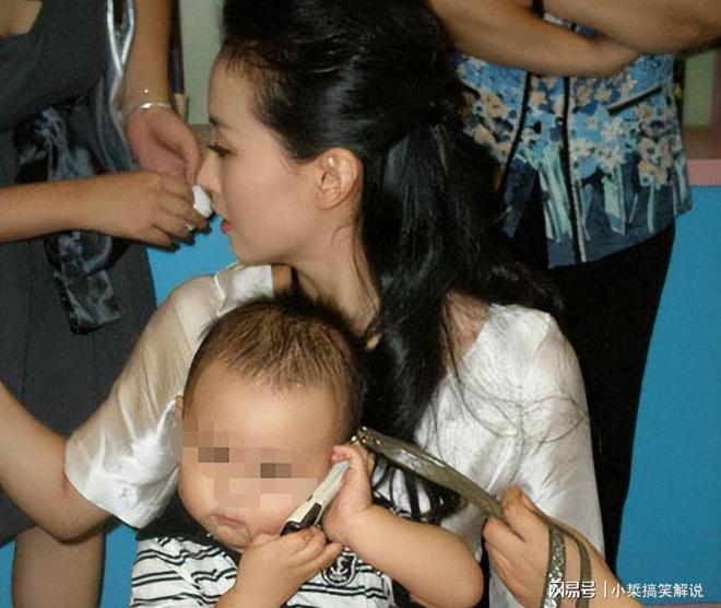 王艳丢失的面子被19岁儿子成功找回j9九游会登录丈夫王志才失联7年(图13) 王艳丢失的面子被19岁儿子成功找回j9九游会登录丈夫王志才失联7年(图13)